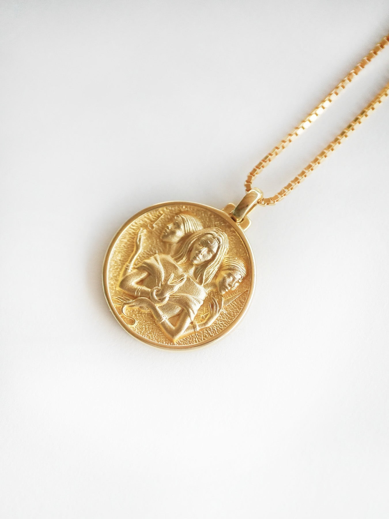 Hecate - Necklace - Vermeil