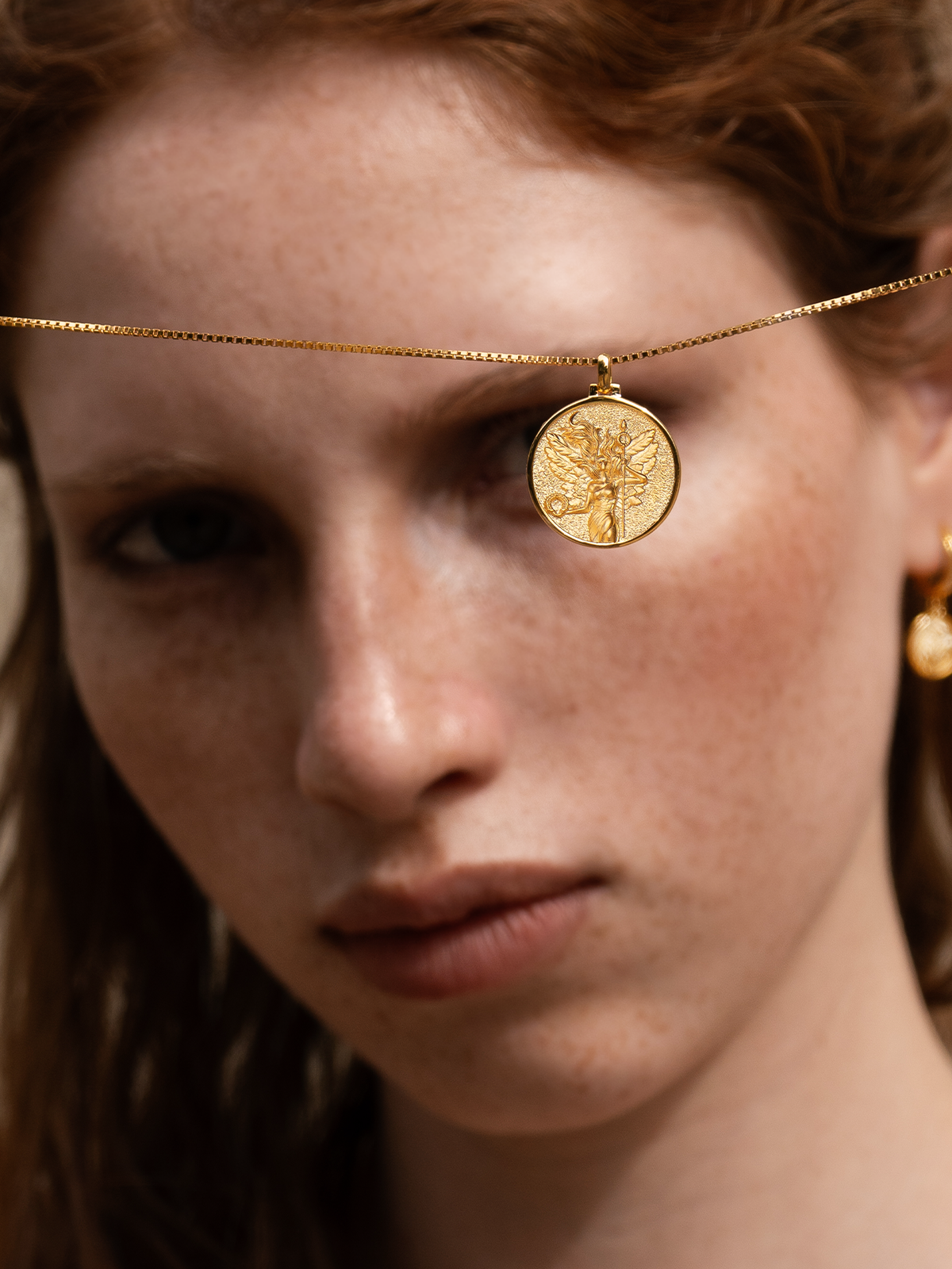 Nike - Necklace - Solid - Gold