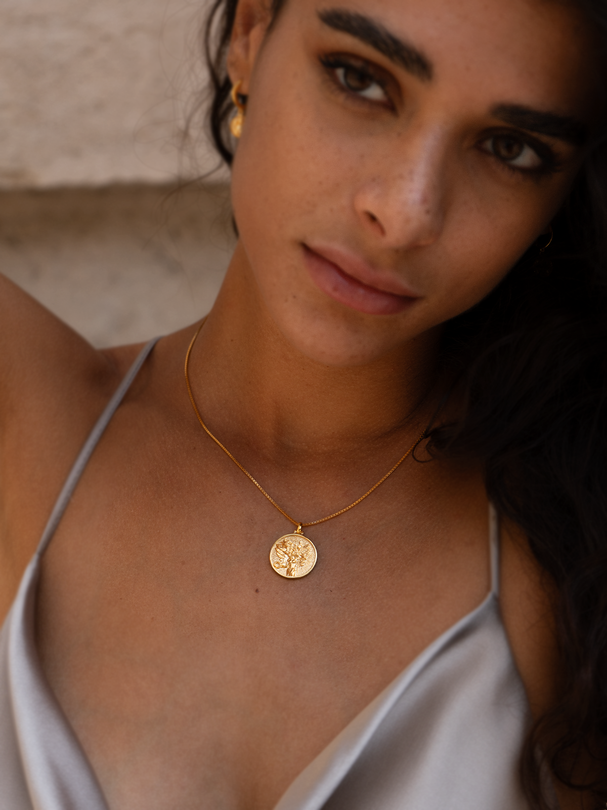 Nike - Necklace - Solid - Gold