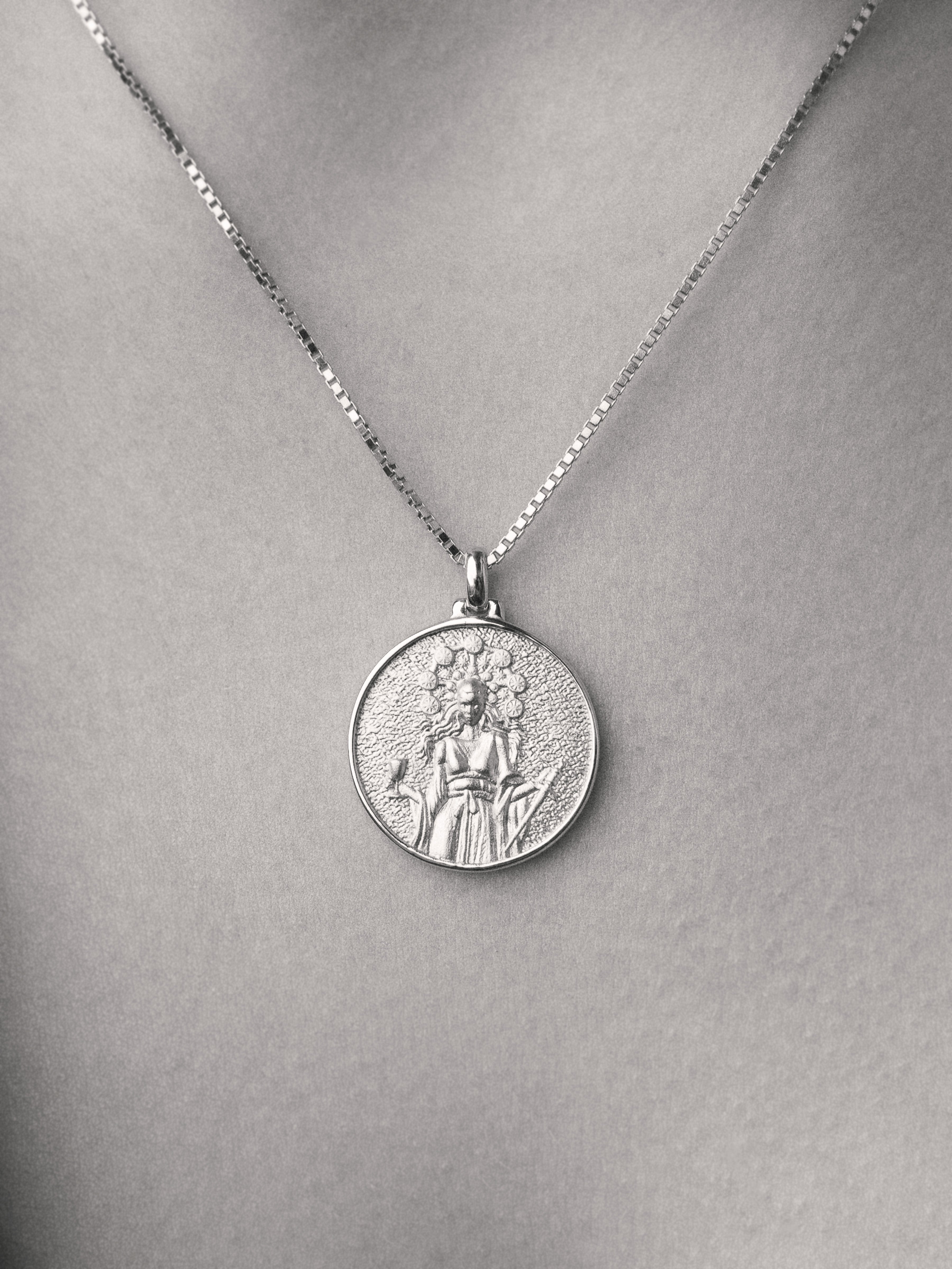 Circe - Necklace - Silver