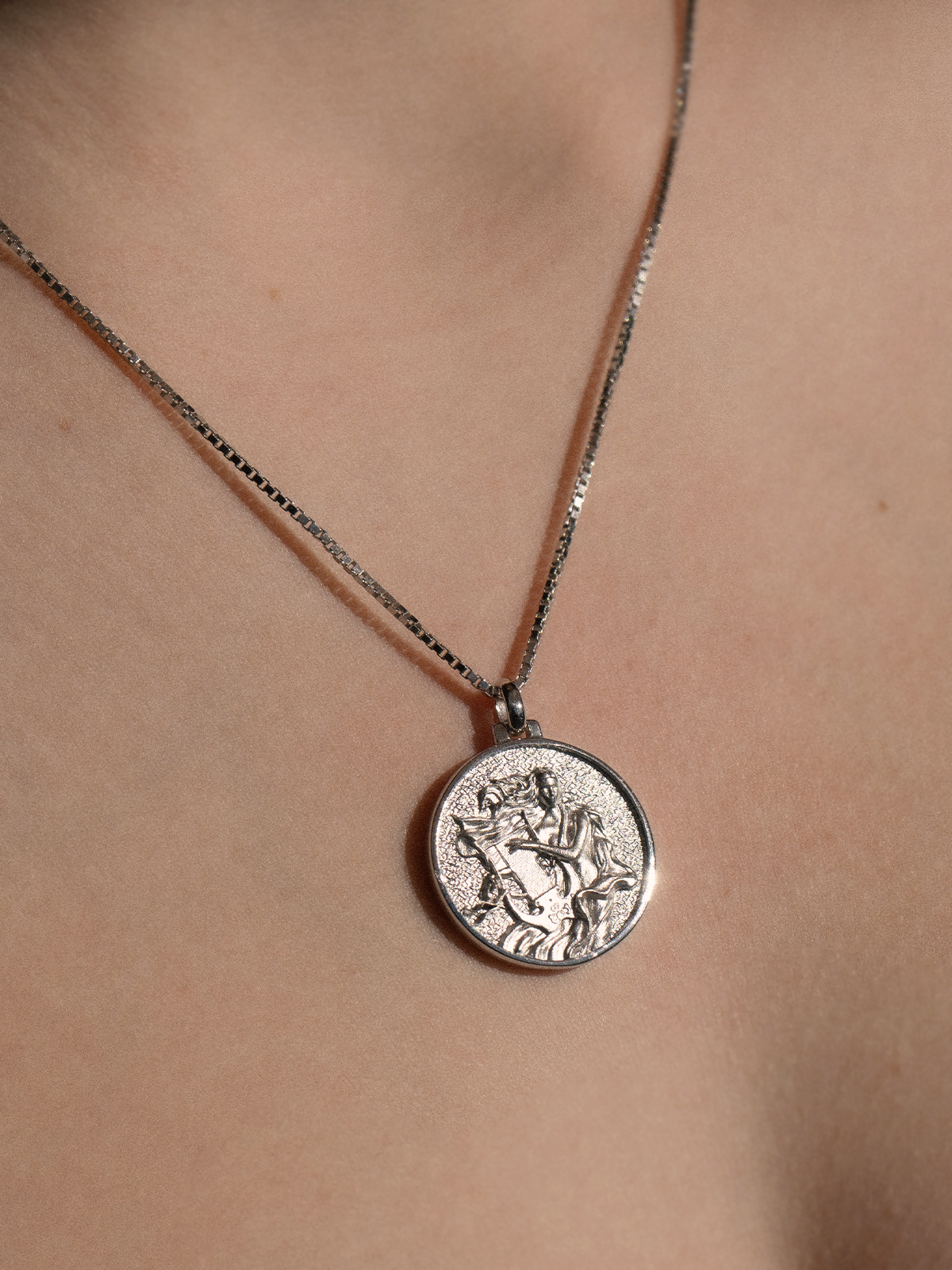 Erato Necklace Silver