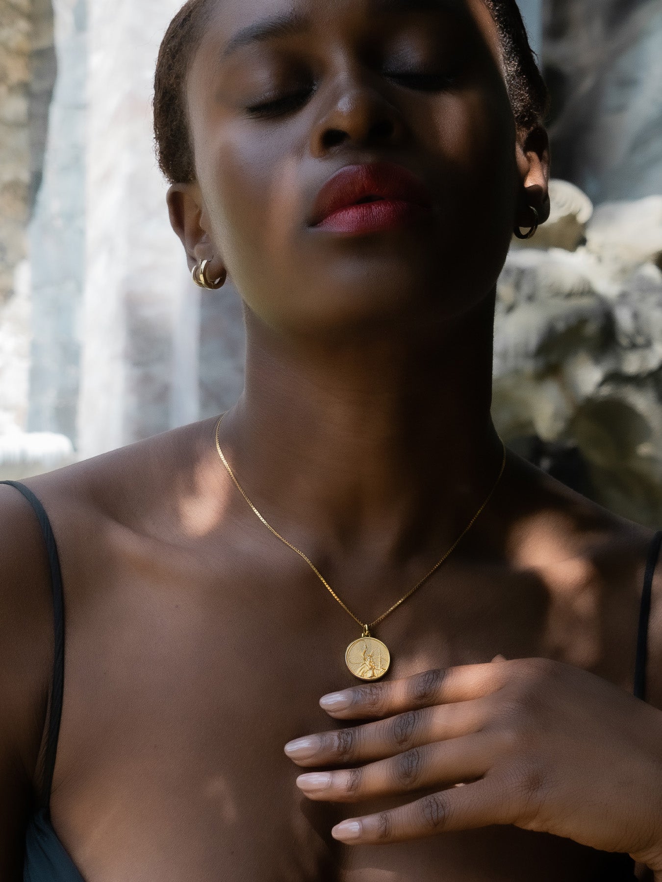 Freya - Necklace - Solid - Gold