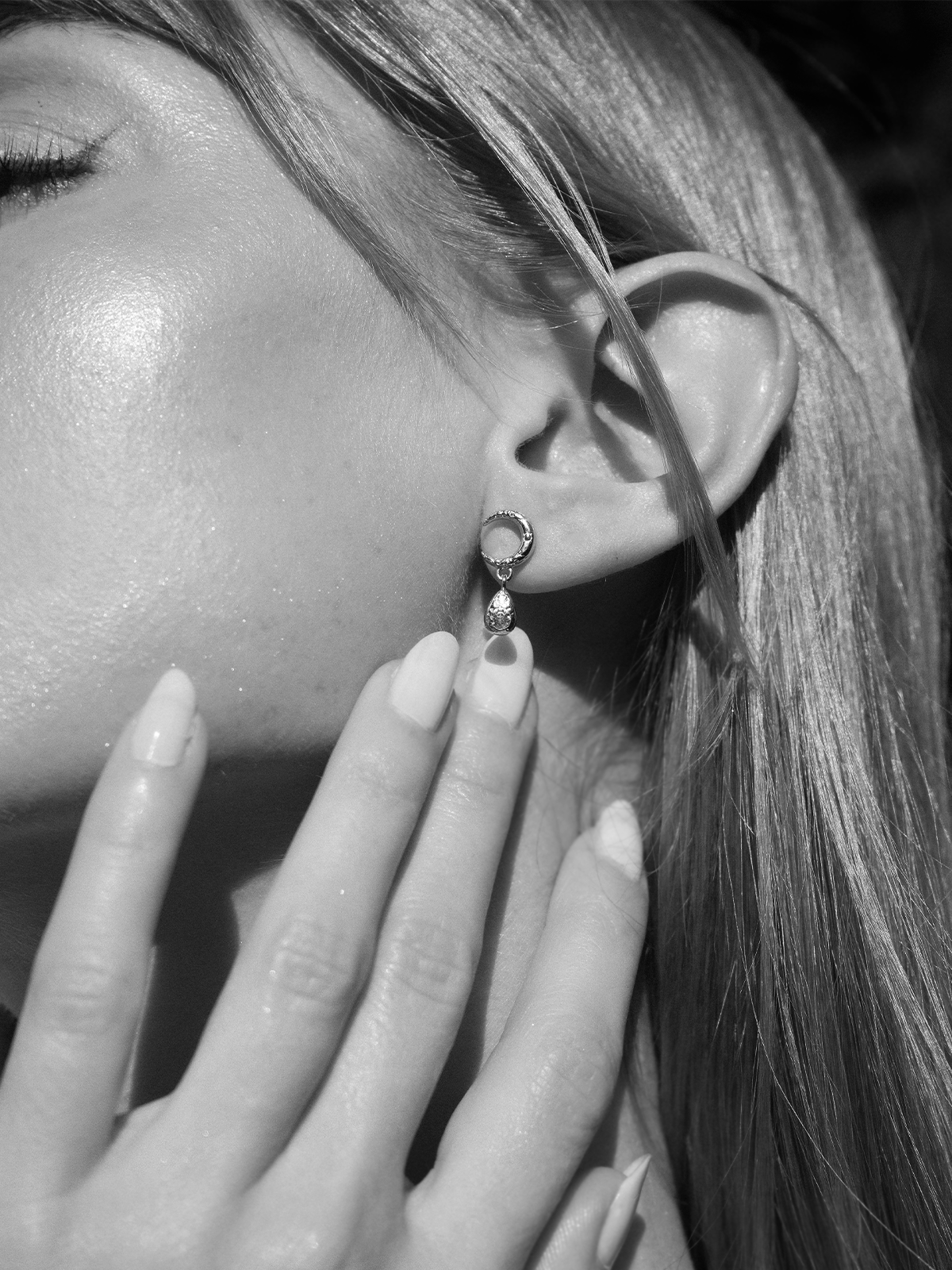 Luna Teardrop Ohrstecker Silber