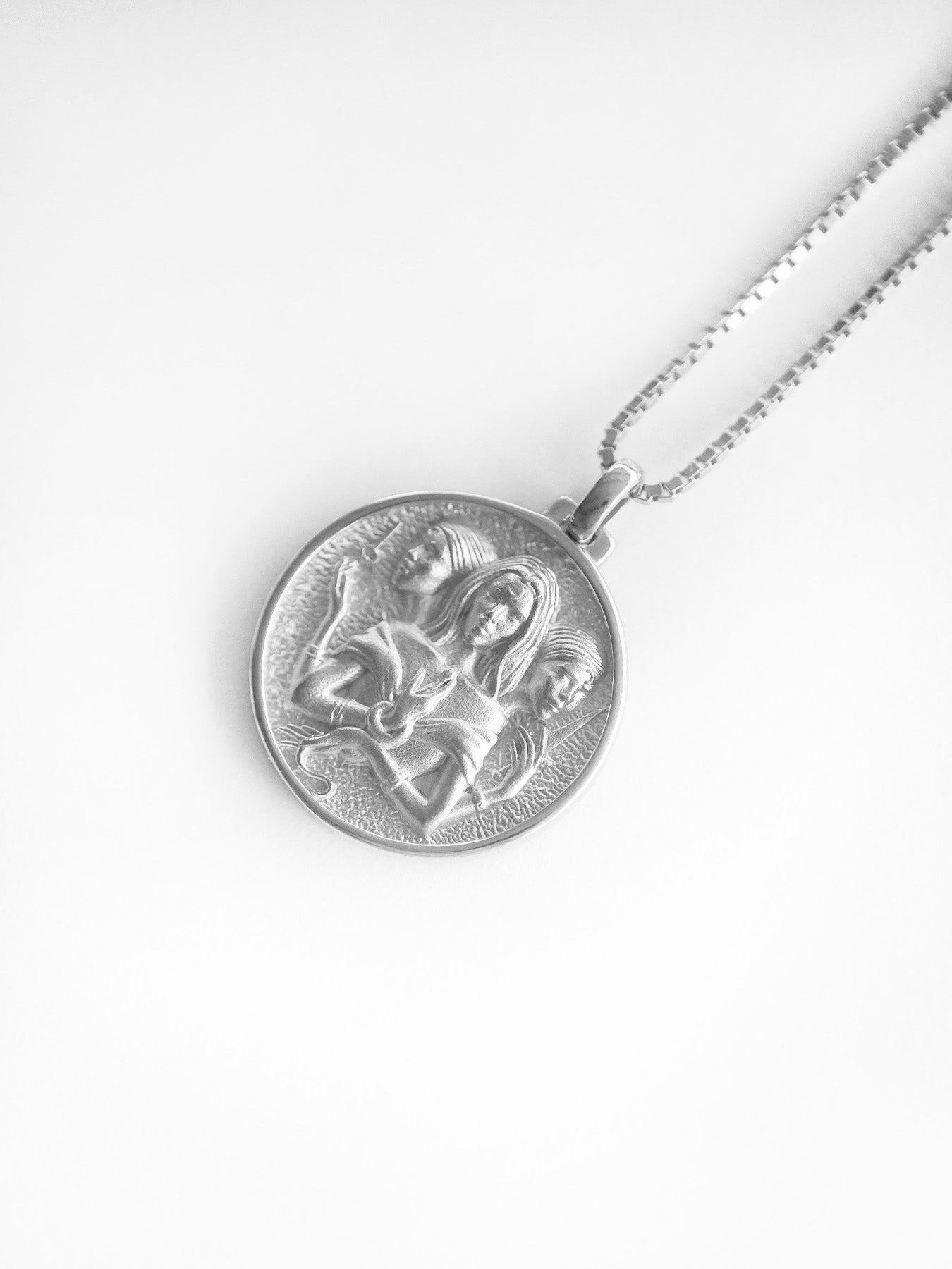 Hecate - Necklace - Silver