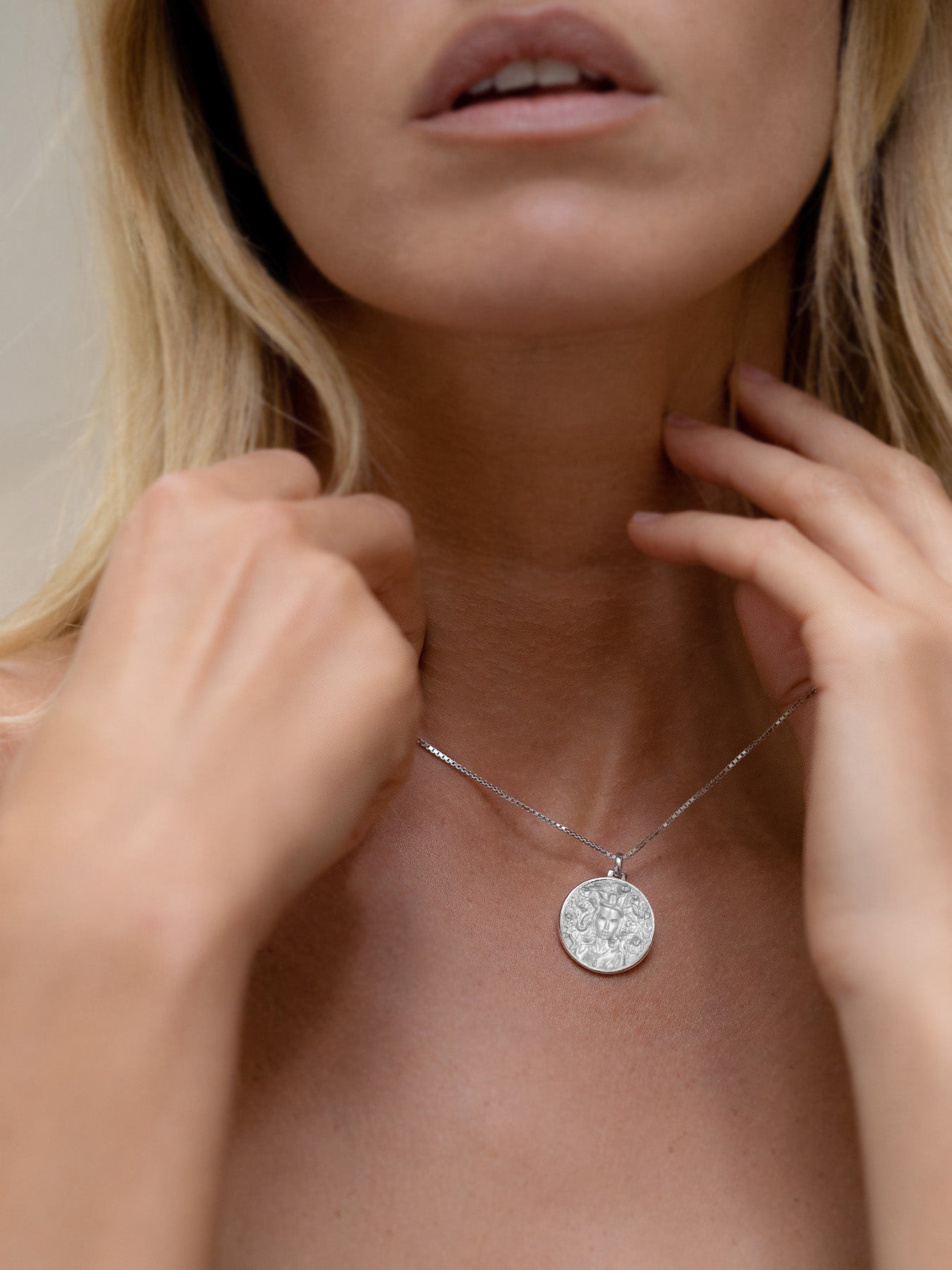 Medusa - Necklace - Silver