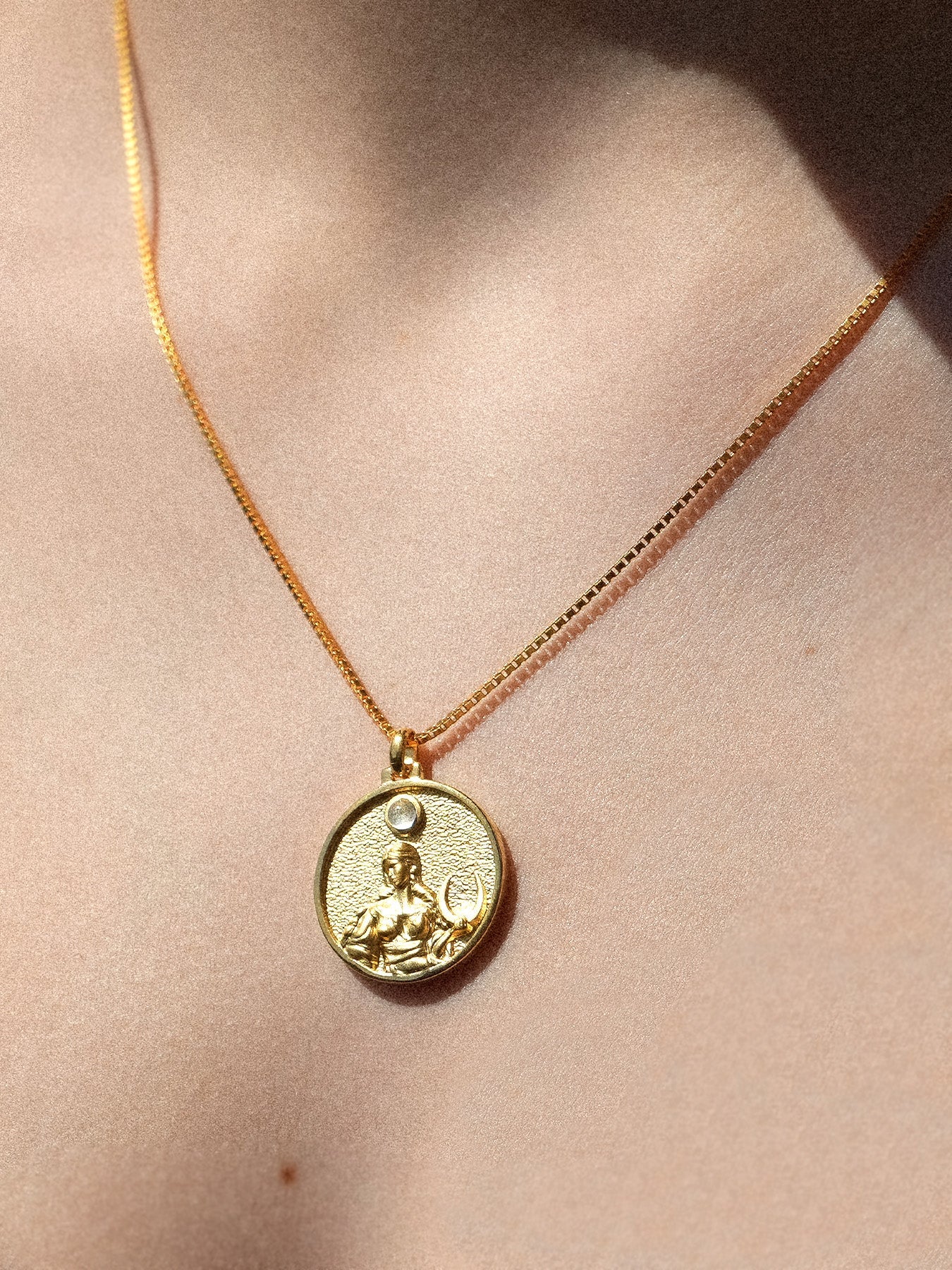 Selene - Halskette - Solid - Gold