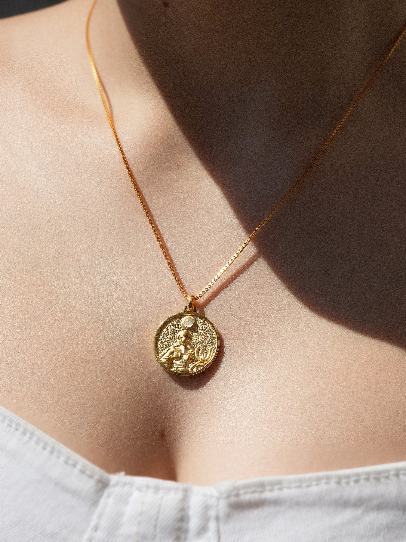 Selene - Halskette - Solid - Gold