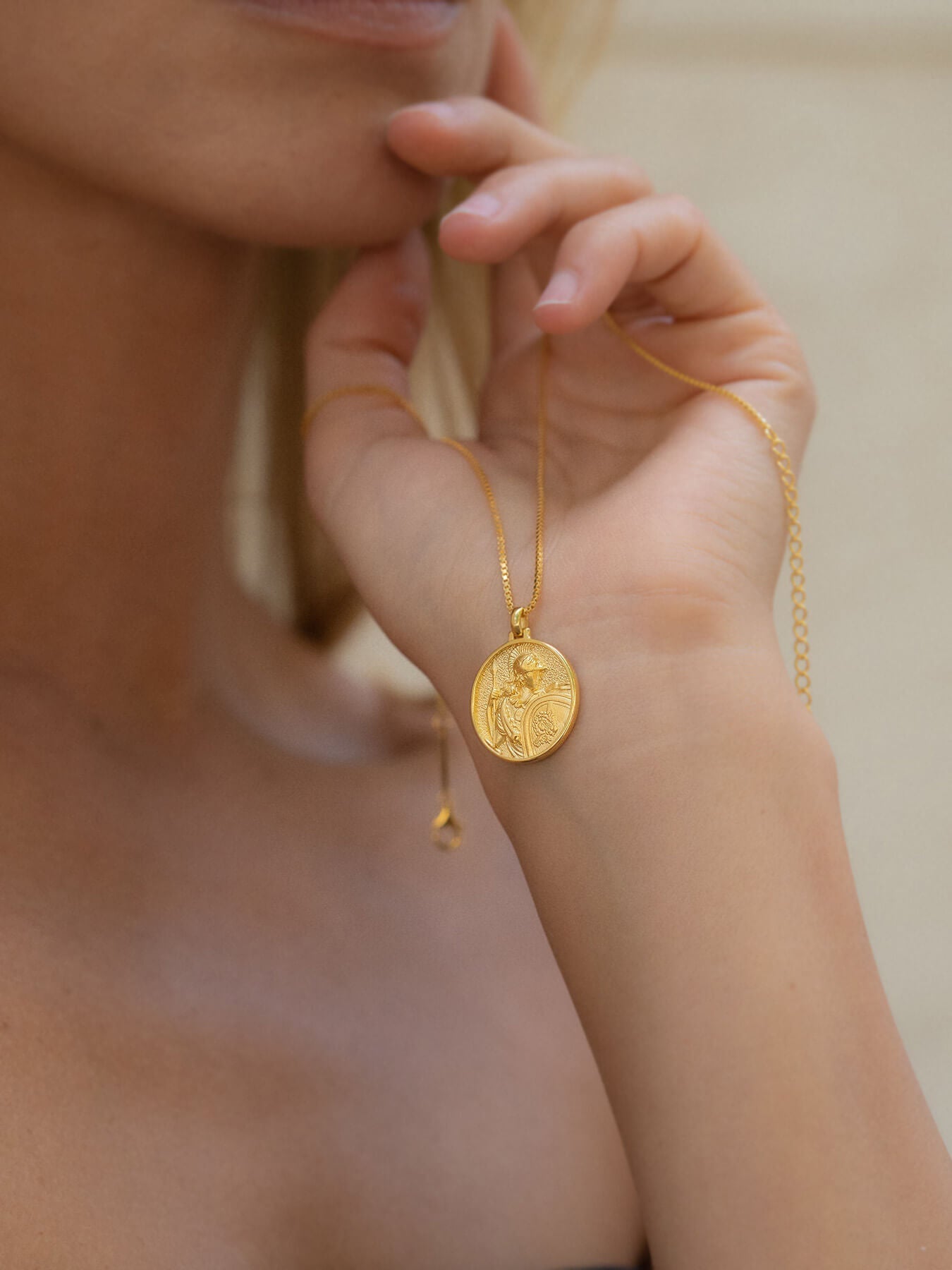 Athena - Pendant - Solid - Gold