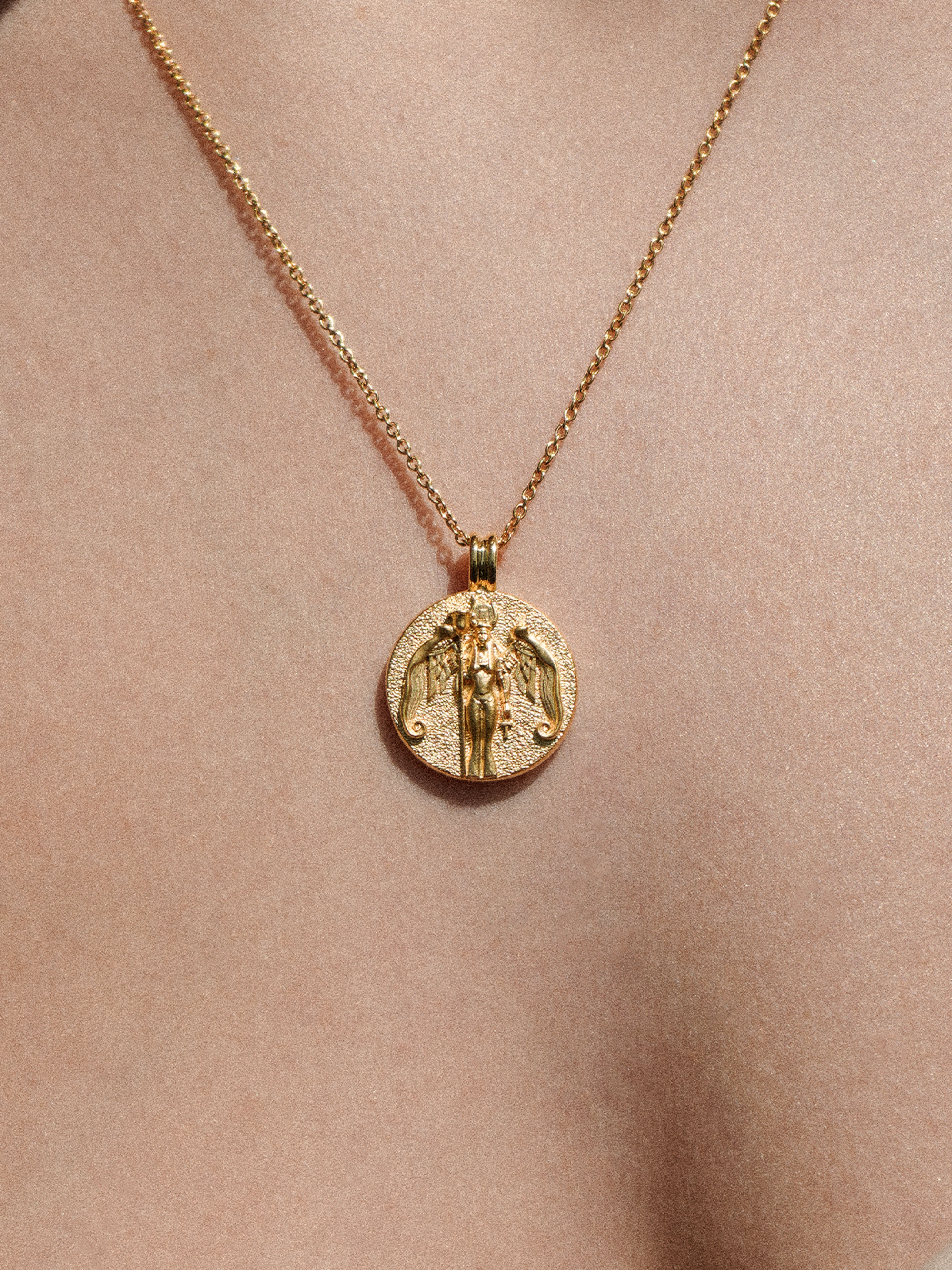 Collar Especial Isis